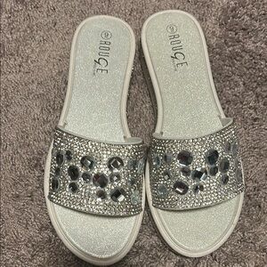 Rouge Silver Sandals with Sparkling Rhinestones